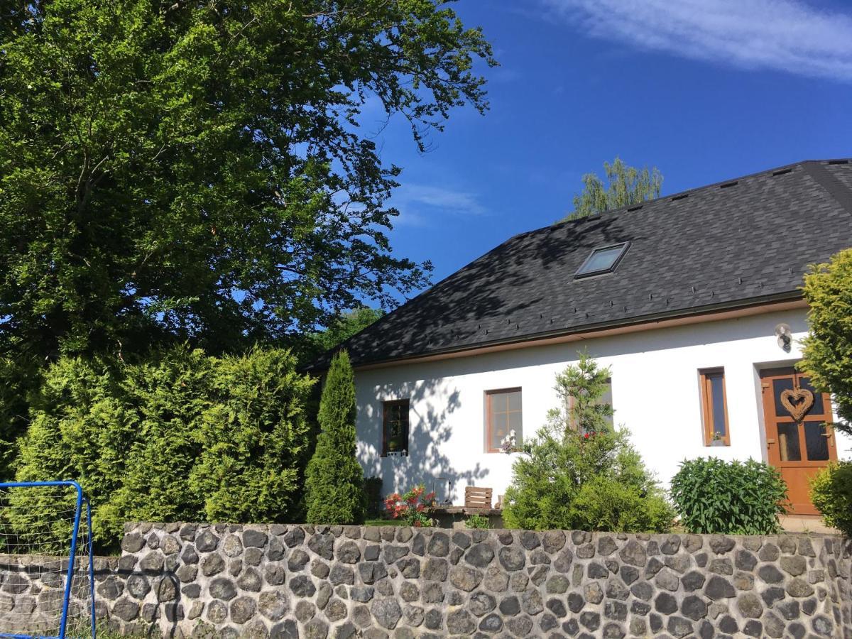 Apartman U Pamatneho Stromu Apartment Česká Lípa Exterior foto